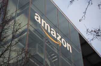 Amazon reportedly contemplating ending ties with the US Postal Service